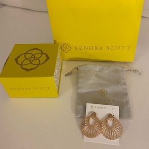 NWT Kendra Scott Earrings